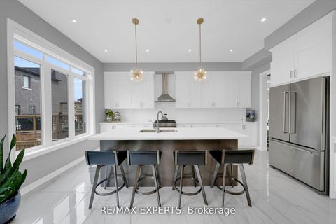 Photo 14 at 74 Ryerson Drive, Kleinburg, Vaughan