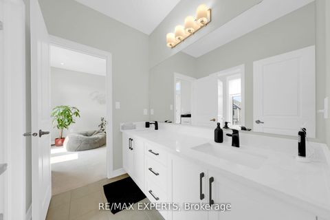 Photo 34 at 74 Ryerson Drive, Kleinburg, Vaughan