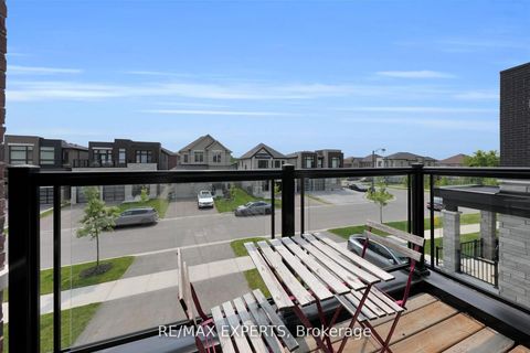 Photo 37 at 74 Ryerson Drive, Kleinburg, Vaughan