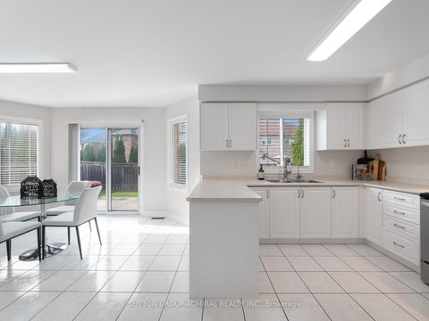 Photo 9 at 190 Maria Antonia Road, Vellore Village, Vaughan