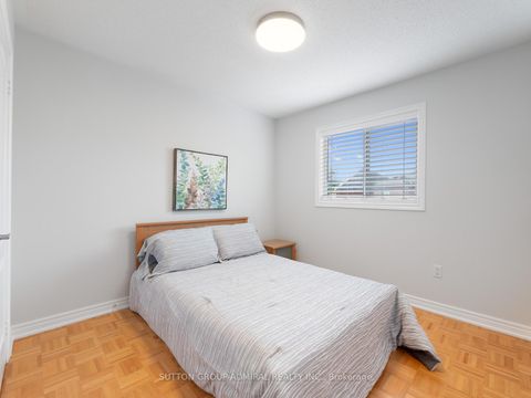 Photo 24 at 190 Maria Antonia Road, Vellore Village, Vaughan