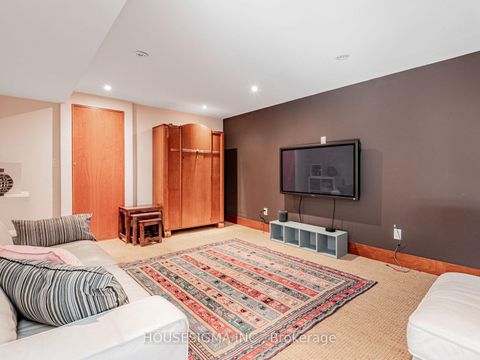 Photo 24 at 94 Laurentide Drive, Donalda, Toronto