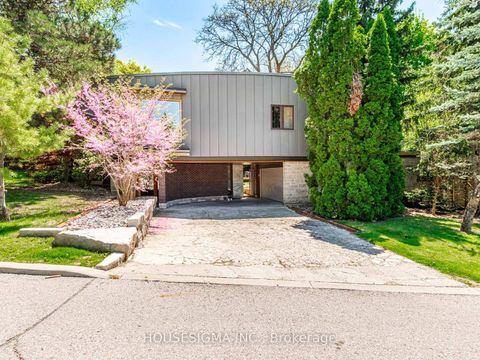 Photo 29 at 94 Laurentide Drive, Donalda, Toronto