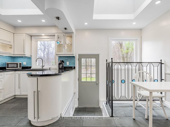 Photo 11 at 137 Citation Drive, Bayview Village, Toronto