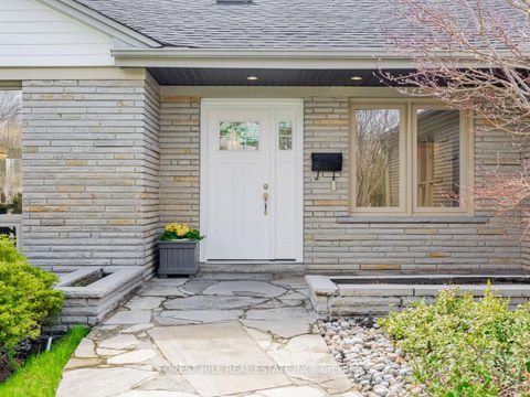 Photo 1 at 137 Citation Drive, Bayview Village, Toronto