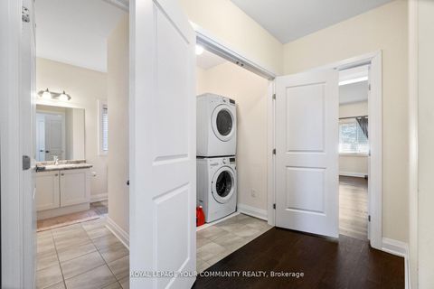 Photo 12 at 8 Duncombe Lane, South Richvale, Richmond Hill