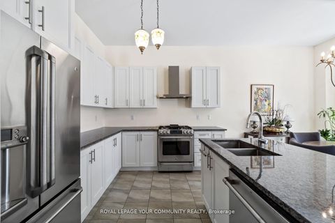 Photo 42 at 8 Duncombe Lane, South Richvale, Richmond Hill