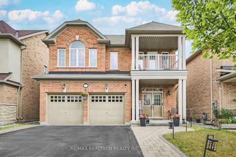 Photo 0 at 27 Ironbark Court, Patterson, Vaughan