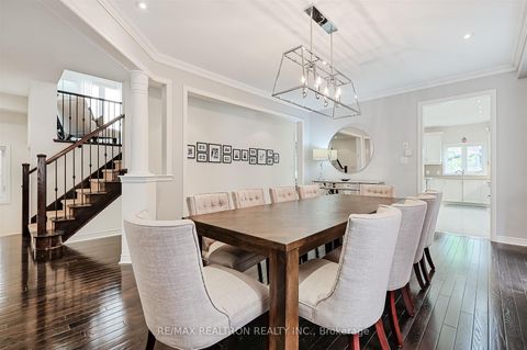 Photo 5 at 27 Ironbark Court, Patterson, Vaughan