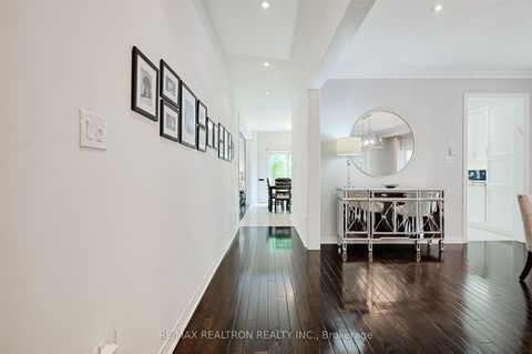 Photo 6 at 27 Ironbark Court, Patterson, Vaughan