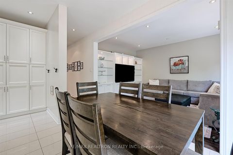 Photo 11 at 27 Ironbark Court, Patterson, Vaughan
