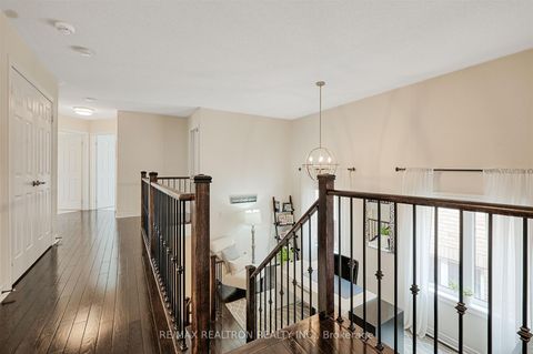 Photo 18 at 27 Ironbark Court, Patterson, Vaughan