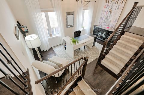 Photo 19 at 27 Ironbark Court, Patterson, Vaughan