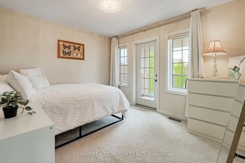 Photo 27 at 27 Ironbark Court, Patterson, Vaughan