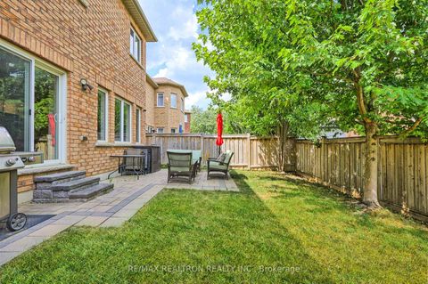Photo 36 at 27 Ironbark Court, Patterson, Vaughan
