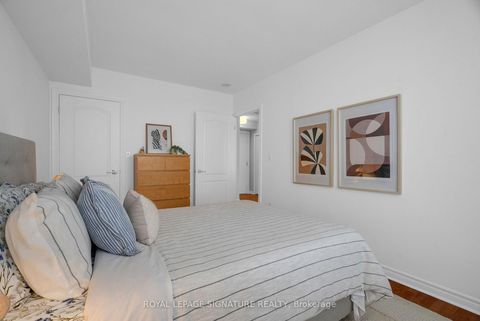 Photo 10 at 814 - 2088 Lawrence Avenue W, Weston, Toronto
