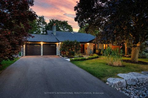 Photo 0 at 15 Ravensbourne Crescent, Rosethorn, Toronto
