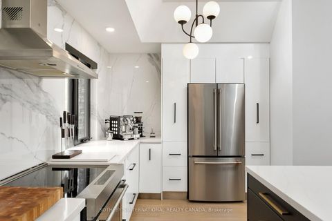 Photo 9 at 15 Ravensbourne Crescent, Rosethorn, Toronto