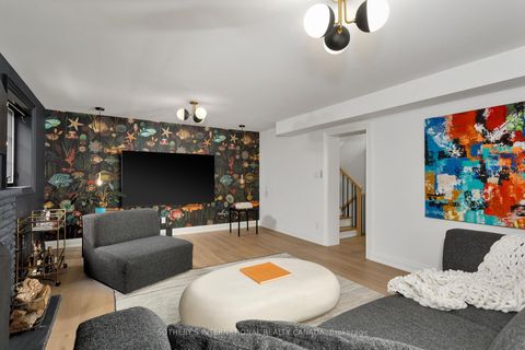 Photo 31 at 15 Ravensbourne Crescent, Rosethorn, Toronto