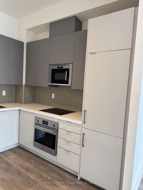 Photo 10 at 526 - 2908 Highway 7 Road, Concord, Vaughan