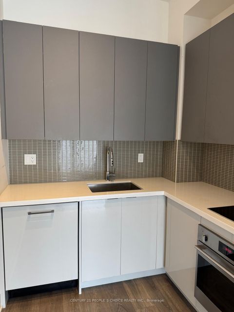 Photo 16 at 526 - 2908 Highway 7 Road, Concord, Vaughan