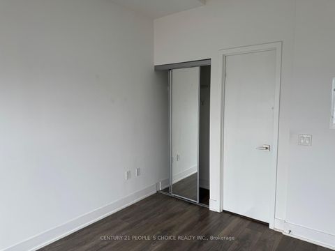 Photo 20 at 526 - 2908 Highway 7 Road, Concord, Vaughan
