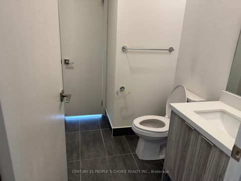 Photo 26 at 526 - 2908 Highway 7 Road, Concord, Vaughan