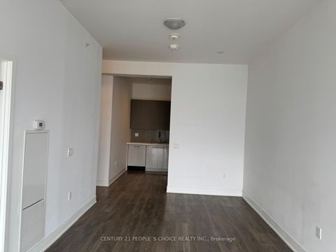 Photo 30 at 526 - 2908 Highway 7 Road, Concord, Vaughan