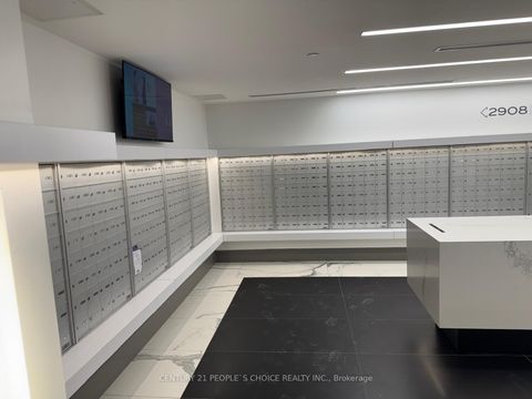 Photo 32 at 526 - 2908 Highway 7 Road, Concord, Vaughan