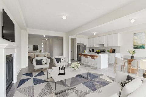 Photo 2 at 152 Hartney Drive, Rural Richmond Hill, Richmond Hill