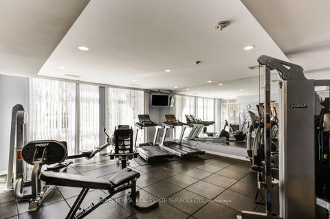 Photo 21 at 707 - 900 Mount Pleasant Road, Mount Pleasant West, Toronto