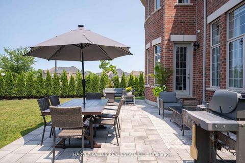 Photo 38 at 4 Larkin Avenue, Nobleton, King