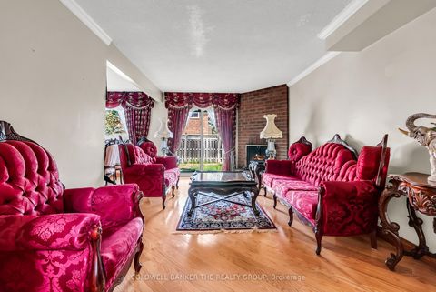 Photo 8 at 15 Cog Hill Drive, Glen Shields, Vaughan