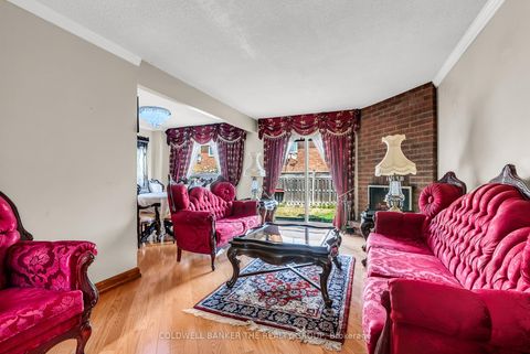 Photo 9 at 15 Cog Hill Drive, Glen Shields, Vaughan
