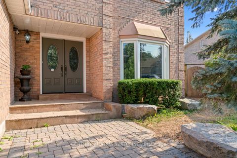 Photo 1 at 33 Autumn Way, Aurora Heights, Aurora