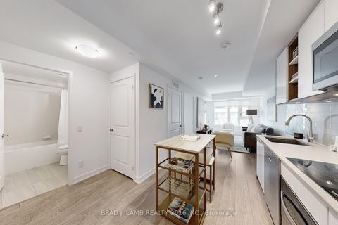 Photo 6 at 545 - 543 Richmond Street W, Waterfront Communities C1, Toronto