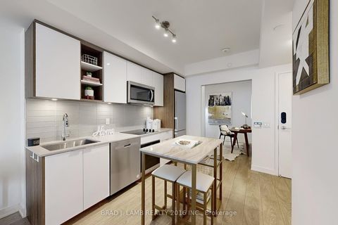 Photo 7 at 545 - 543 Richmond Street W, Waterfront Communities C1, Toronto