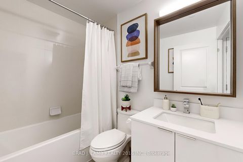 Photo 14 at 545 - 543 Richmond Street W, Waterfront Communities C1, Toronto