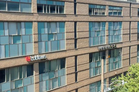 Photo 20 at 545 - 543 Richmond Street W, Waterfront Communities C1, Toronto