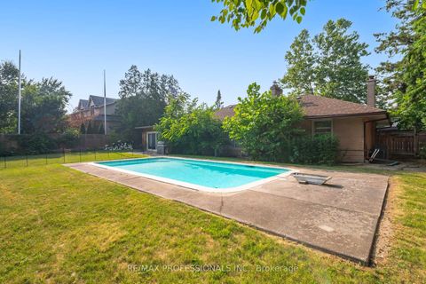 Photo 14 at 55 Bywood Drive, Rosethorn, Toronto