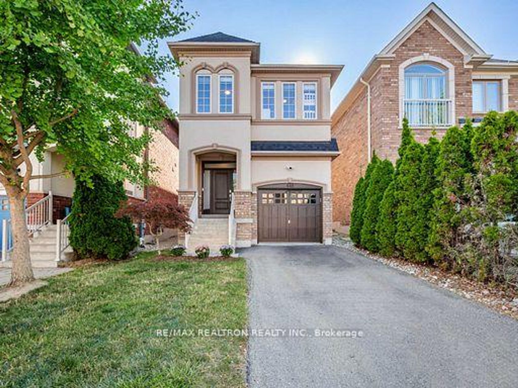 448 Lady Nadia Drive, Patterson, Vaughan 