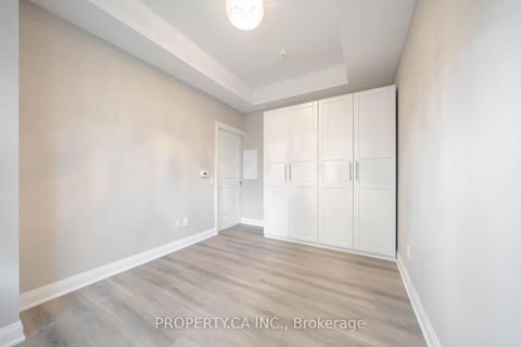 Photo 23 at 216W - 10 Gatineau Drive, Beverley Glen, Vaughan