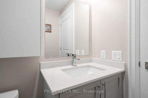 Photo 26 at 216W - 10 Gatineau Drive, Beverley Glen, Vaughan