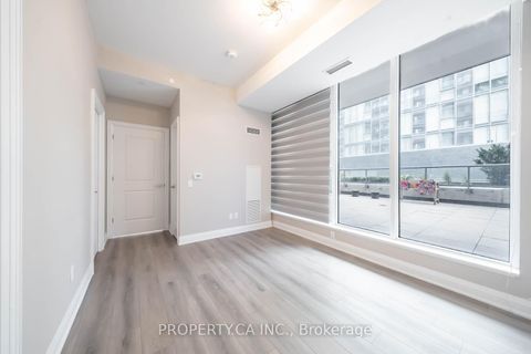 Photo 31 at 216W - 10 Gatineau Drive, Beverley Glen, Vaughan