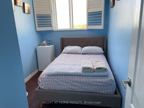 Photo 5 at 814 - 50 Lotherton Pathway, Glen Park, Toronto Photo 5 at 814 - 50 Lotherton Pathway, Glen Park, Toronto