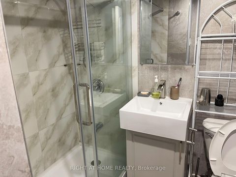 Photo 7 at 814 - 50 Lotherton Pathway, Glen Park, Toronto