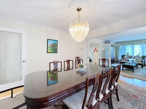 Photo 18 at 150 Holmes Avenue, Willowdale East, Toronto