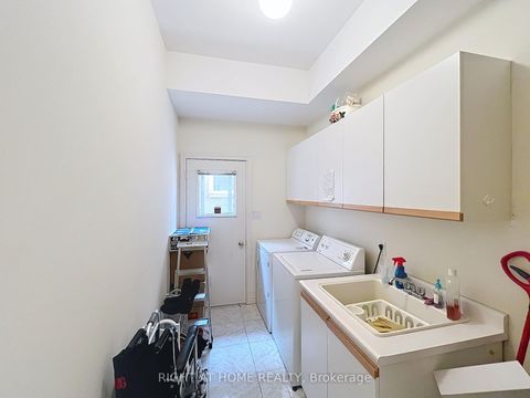 Photo 23 at 150 Holmes Avenue, Willowdale East, Toronto