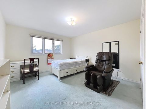 Photo 28 at 150 Holmes Avenue, Willowdale East, Toronto