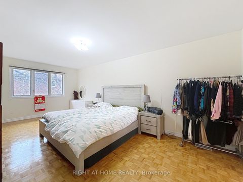 Photo 29 at 150 Holmes Avenue, Willowdale East, Toronto